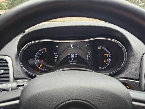 Used 2018 Jeep Grand Cherokee Altitude image 21