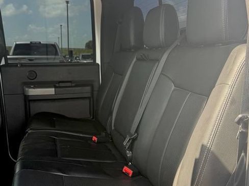 Used 2016 Ford F250 Lariat w/ Lariat Ultimate Package AWD/4WD image 31