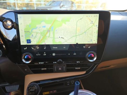 Used 2025 Lexus NX 350 AWD w/ Luxury Package image 8