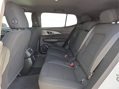 New 2026 Chevrolet Equinox EV LT image 10