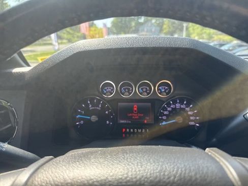 Used 2016 Ford F450 Lariat w/ Lariat Ultimate Package AWD/4WD image 25