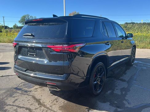 Used 2023 Chevrolet Traverse Premier w/ Redline Edition AWD/4WD image 5