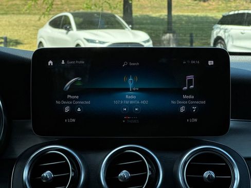 Used 2020 Mercedes-Benz GLC 300 image 19