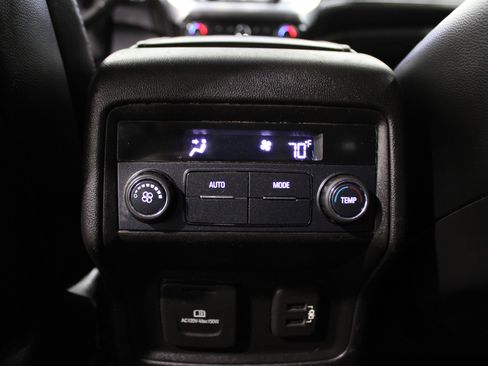 Used 2018 GMC Acadia SLT image 24