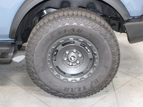 New 2025 Ford Bronco Outer Banks w/ Sasquatch Package image 18