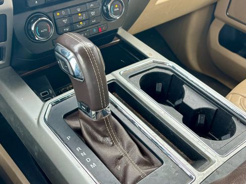 Used 2018 Ford F150 Lariat image 22