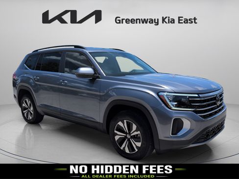 Used 2024 Volkswagen Atlas SE FWD image 1