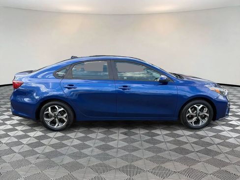 Used 2020 Kia Forte LXS FWD image 8