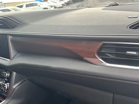 Used 2023 GMC Yukon Denali Ultimate image 26