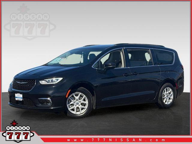 Used 2022 Chrysler Pacifica Touring-L FWD image 1