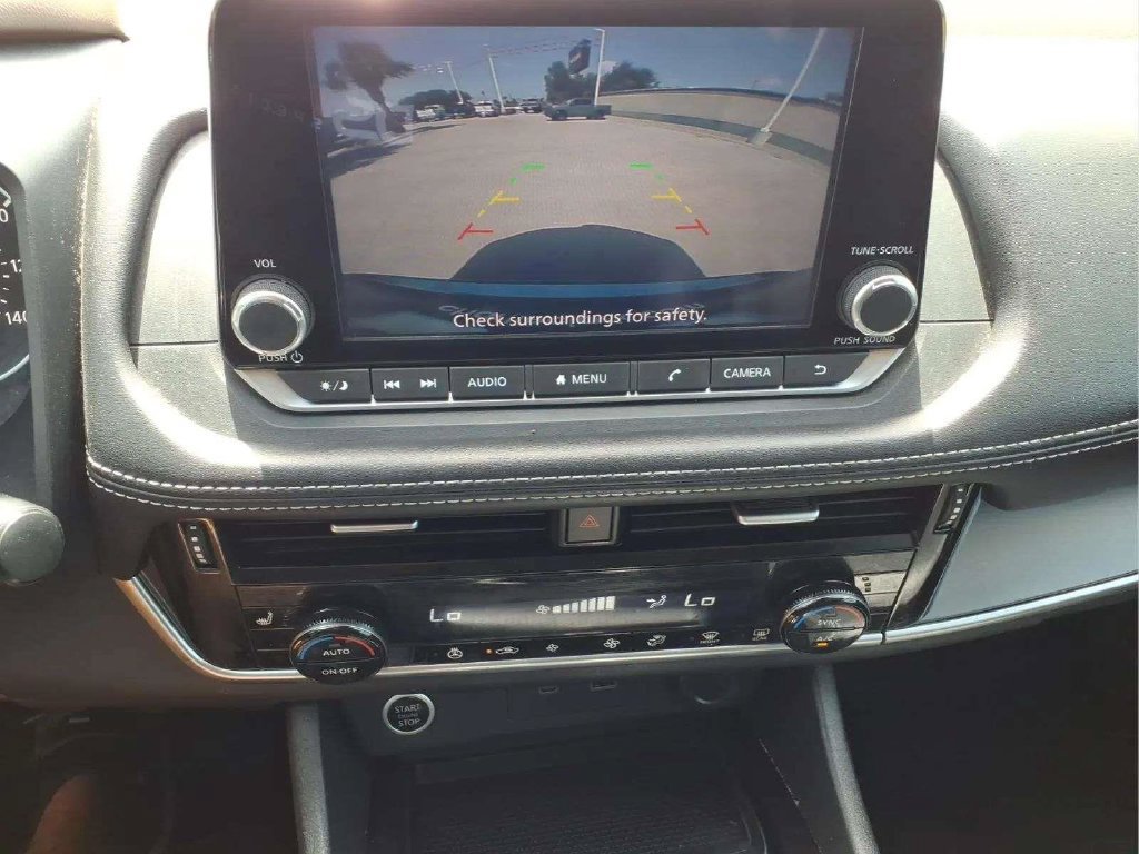 Used 2022 Nissan Rogue SV w/ SV Premium Package FWD image 16