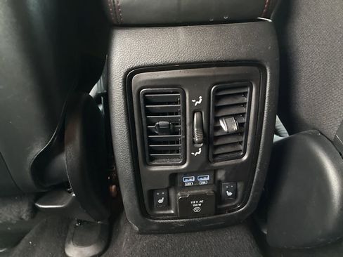 Used 2024 Dodge Durango GT image 17