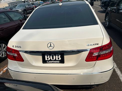 Used 2010 Mercedes-Benz E 350 4MATIC Sedan image 6