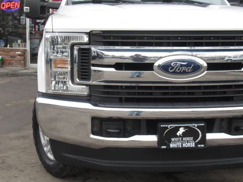 Used 2018 Ford F250 XLT w/ Snow Plow Prep Package image 4