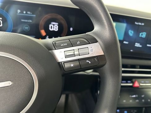 Certified 2025 Hyundai Santa Cruz SEL image 16