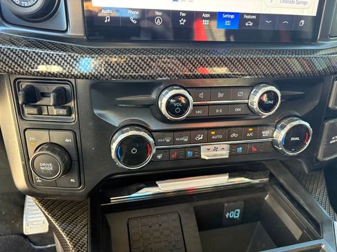 Used 2024 Ford F250 Lariat w/ Lariat Ultimate Package AWD/4WD image 20