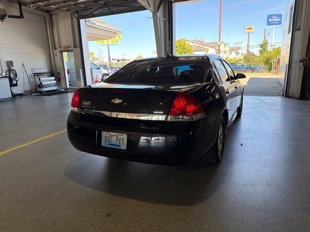 Used 2011 Chevrolet Impala LT FWD image 3