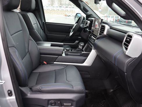 Used 2025 Toyota Tundra Platinum image 25