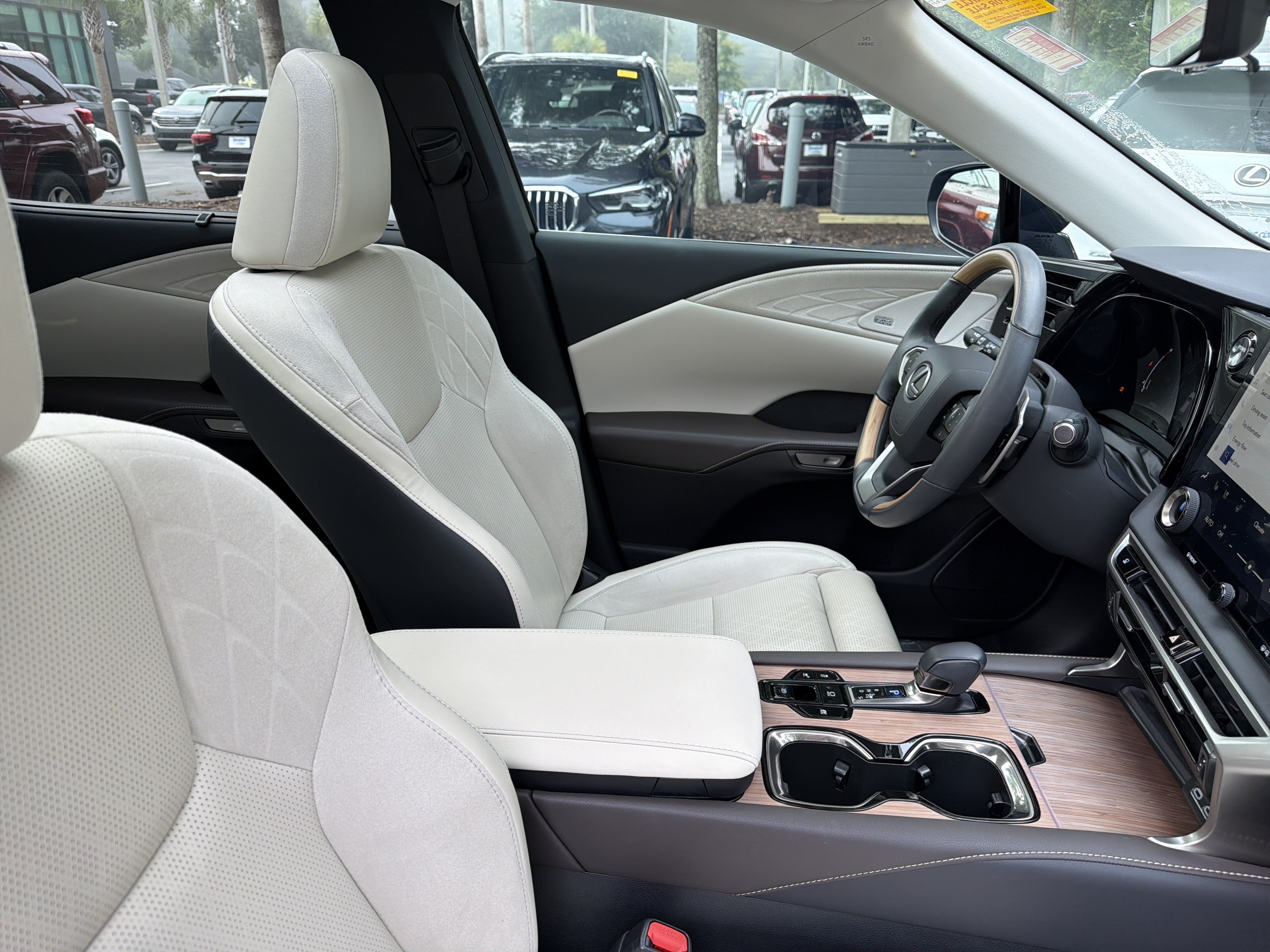Used 2024 Lexus RX 350 w/ Convenience Package AWD/4WD image 43
