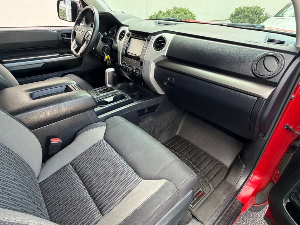 Used 2017 Toyota Tundra SR5 w/ TRD Off Road Package AWD/4WD image 28