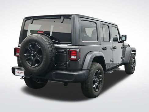 Used 2018 Jeep Wrangler Unlimited Sport S image 6
