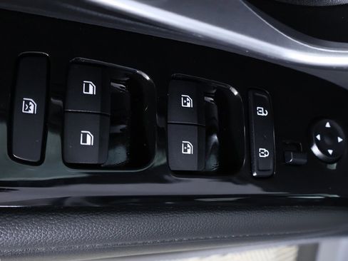 Used 2022 Hyundai Santa Cruz Limited image 37