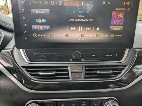 Used 2024 Nissan Altima 2.5 SR w/ SR Premium Package image 16