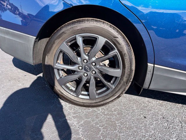 Used 2022 Chevrolet Equinox RS w/ RS Leather Package FWD image 7