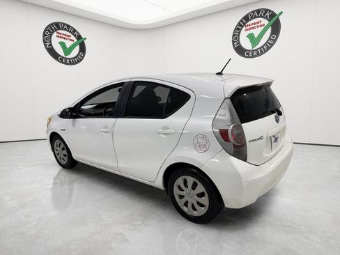 Used 2013 Toyota Prius C One FWD image 3