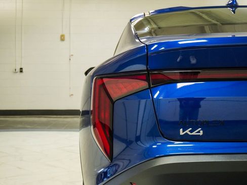 Used 2025 Kia K4 EX image 39