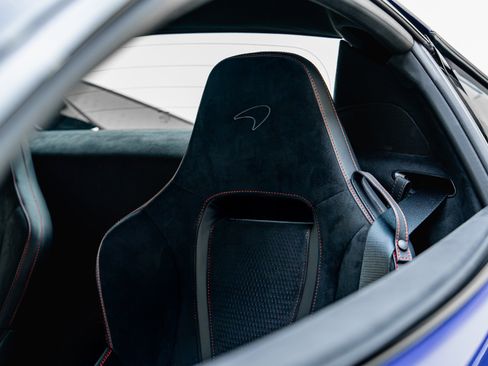 Used 2024 McLaren 750S Spider RWD image 45