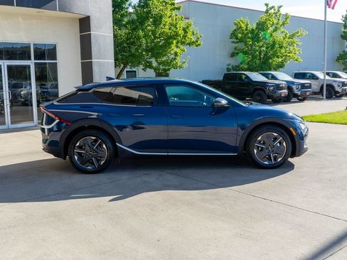 New 2026 Kia EV6 Light AWD/4WD image 8