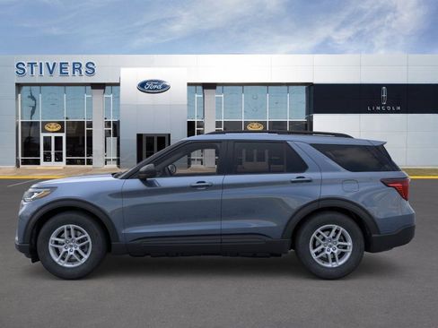 New 2026 Ford Explorer Active image 3