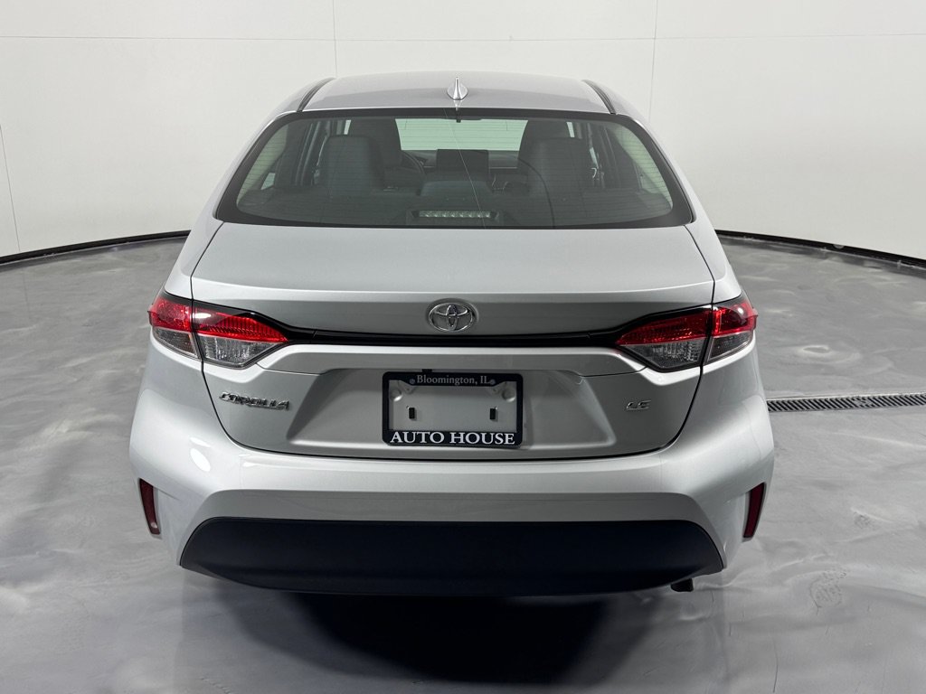 Used 2024 Toyota Corolla LE w/ LE Convenience Package FWD image 6