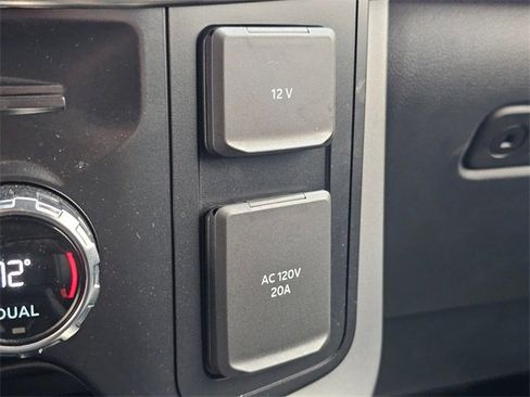 Used 2021 Ford F150 Lariat image 24