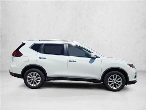Used 2020 Nissan Rogue SV AWD/4WD image 4