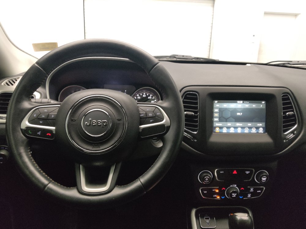 Used 2019 Jeep Compass Latitude FWD image 22