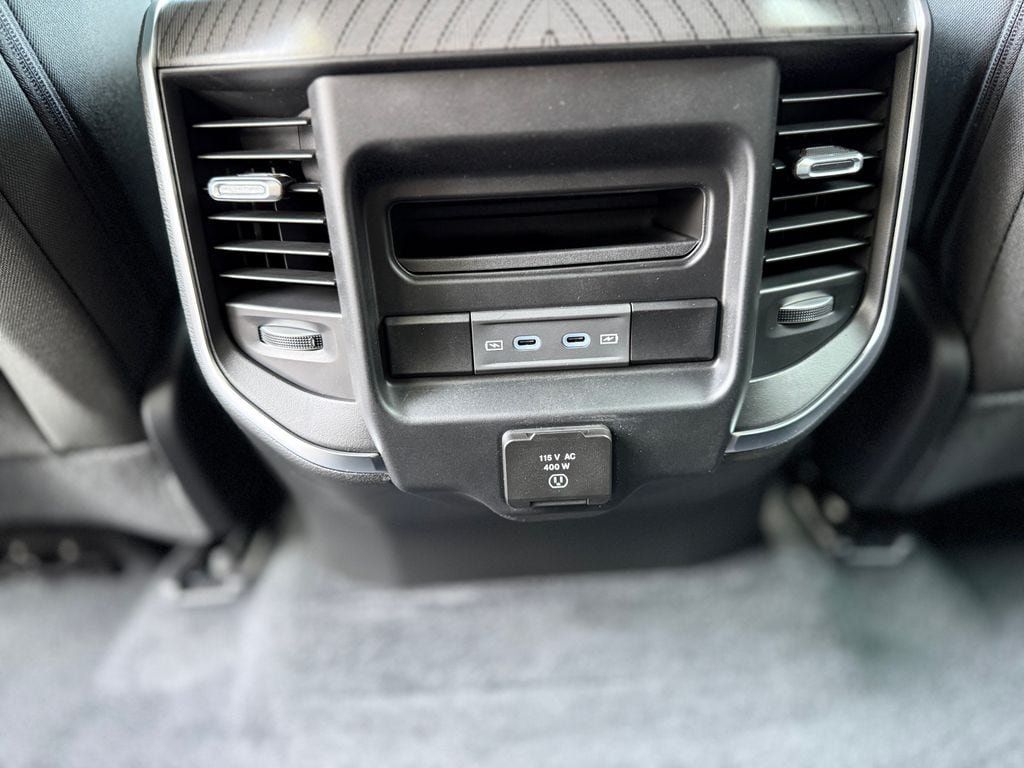 New 2026 RAM 1500 Big Horn AWD/4WD image 31