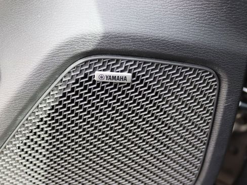 Used 2025 Mitsubishi Outlander SE image 28