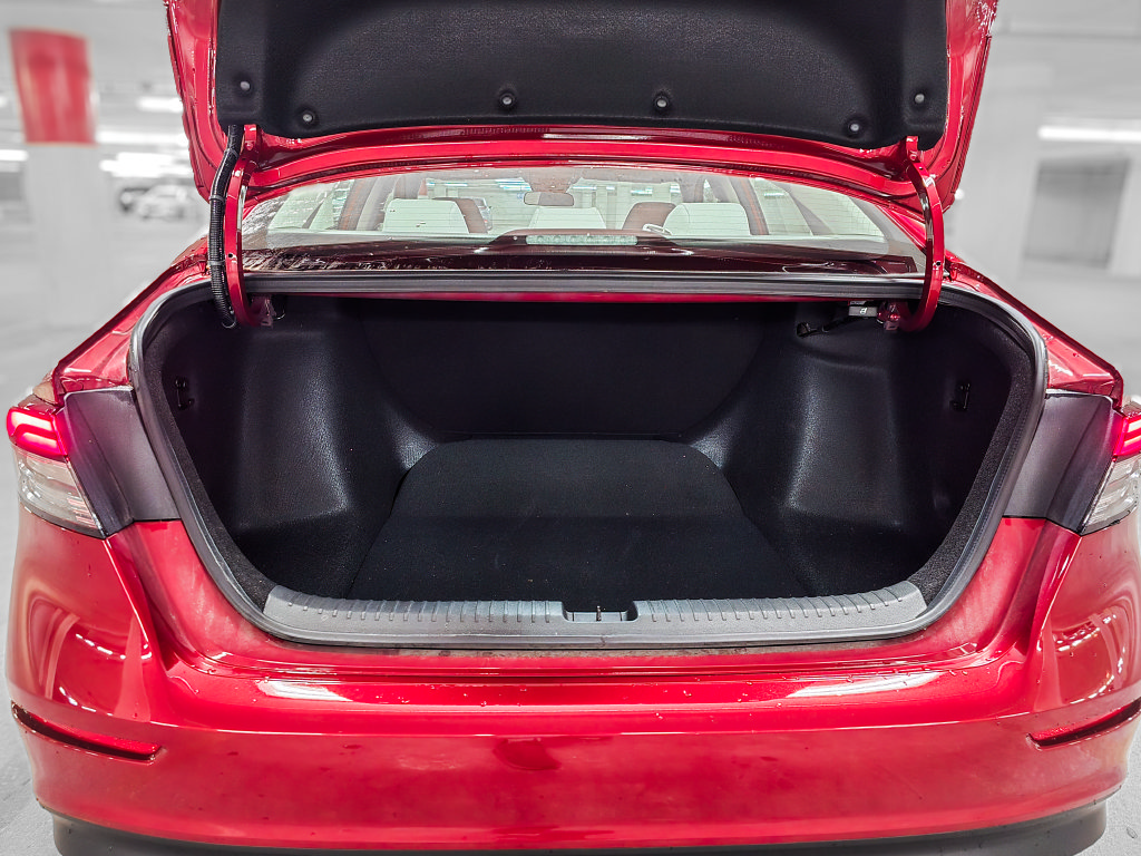 Used 2024 Honda Accord LX image 8