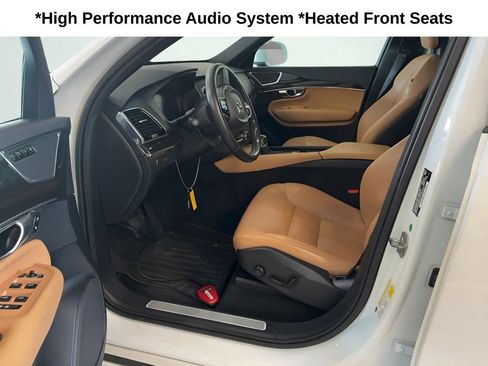 Used 2018 Volvo XC90 T6 Momentum w/ Momentum Plus Package image 2