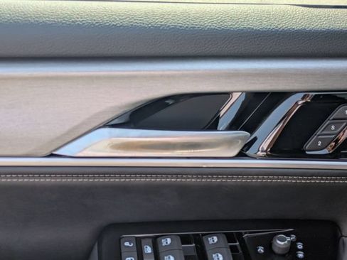 New 2026 Jeep Grand Wagoneer Limited AWD/4WD image 12
