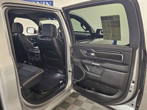 Used 2024 RAM 1500 Laramie image 33
