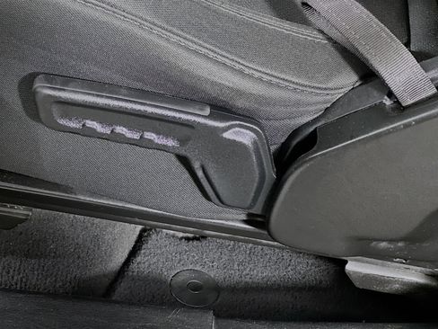 Used 2021 Jeep Wrangler Sport image 16