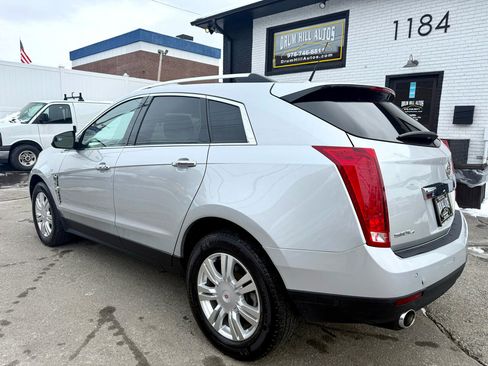 Used 2011 Cadillac SRX Luxury image 3