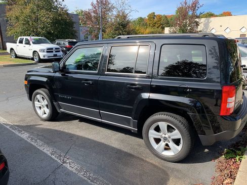 Used 2016 Jeep Patriot Latitude image 9