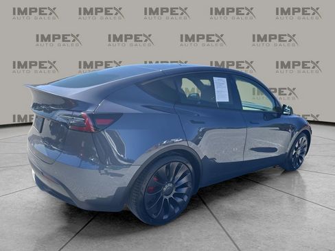 Used 2021 Tesla Model Y Performance image 5