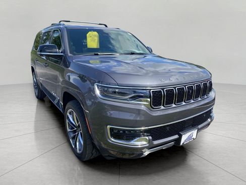 Used 2023 Jeep Wagoneer L Series III w/ Premium Group I AWD/4WD image 1