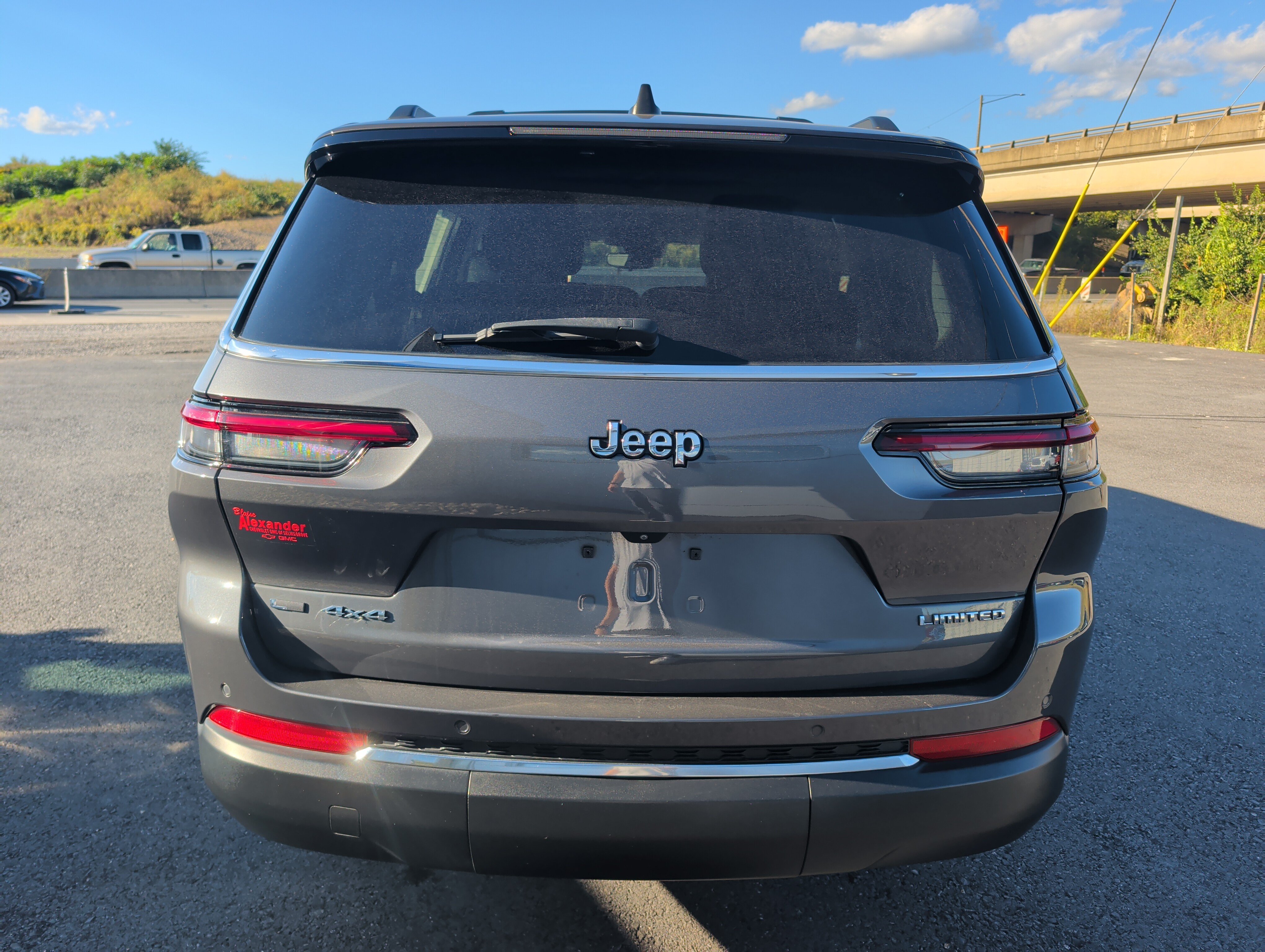 Used 2021 Jeep Grand Cherokee L Limited AWD/4WD image 4