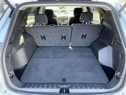 Certified 2018 Chevrolet Equinox LT w/ Sun & Infotainment Package image 10